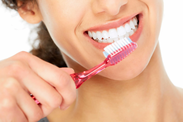 Можно ли чистить зубы без зубной пасты?