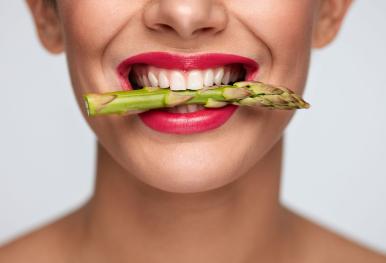 Какие диеты могут вредить зубам?